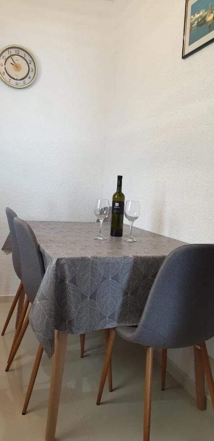 Apartments Marecic Карлобаг Екстериор снимка
